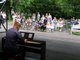На Фортепианном марафоне к игре на инструменте допускаются все желающие. Фото: Алексей Кунилов