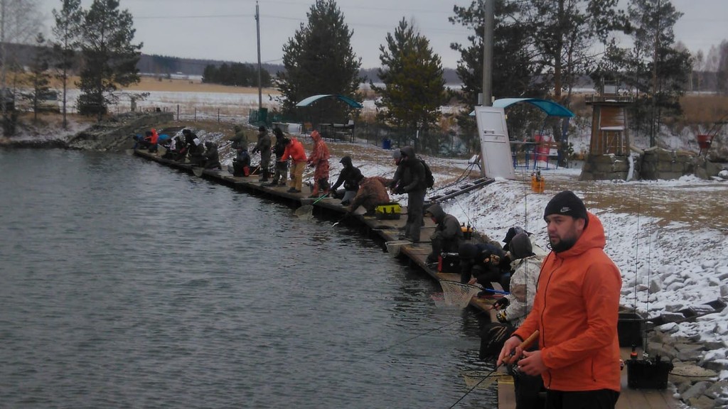 Несомтря на капризную погоду, участник турнира побили рекорд по количеству пойманной рыбы