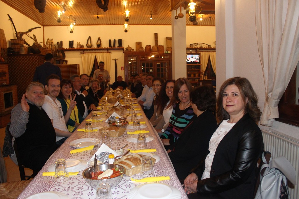 На ужине полевским гостям подали 25 национальных блюд
