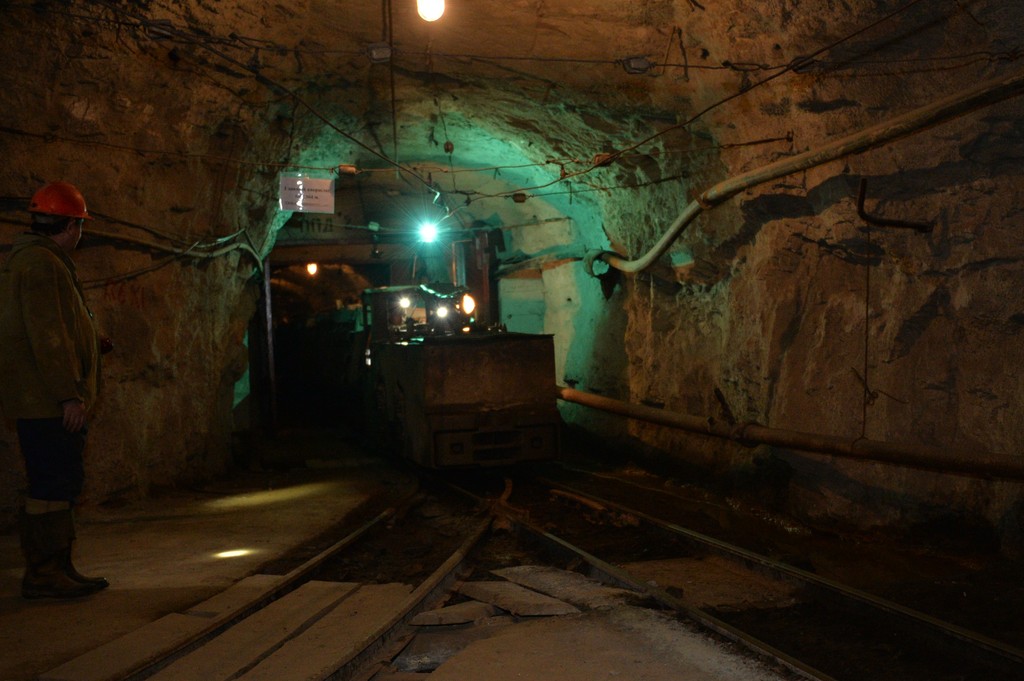 Поезд в шахте «Южная» Берёзовского рудника.