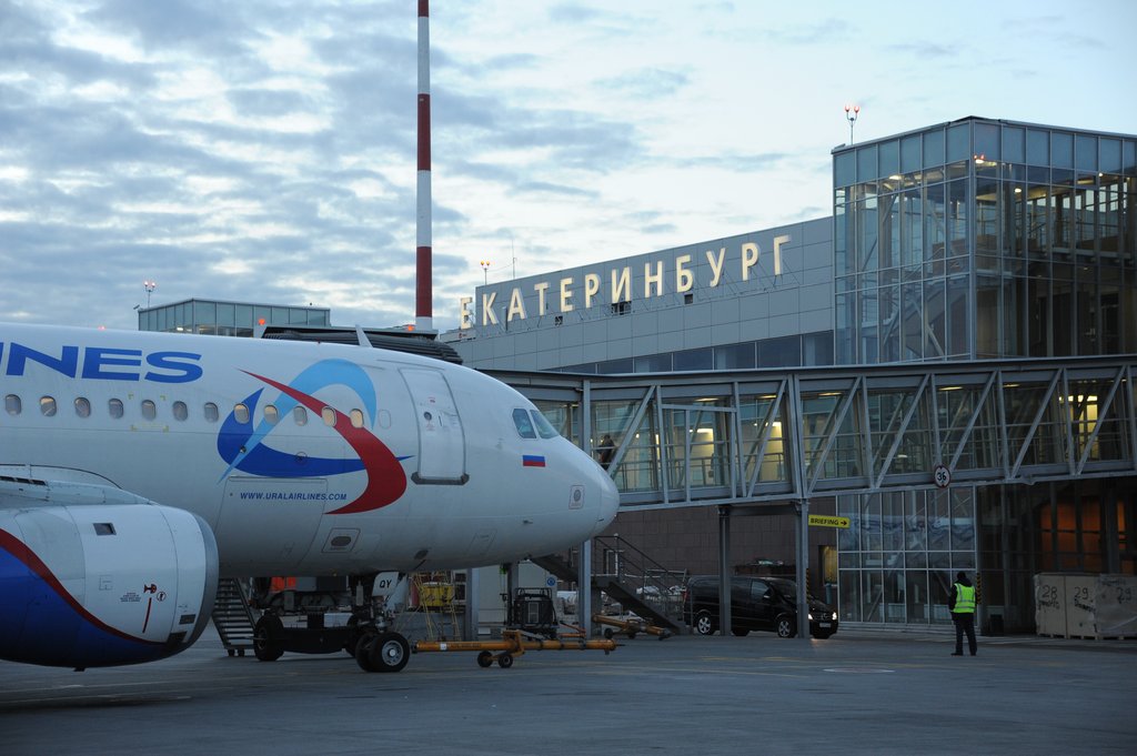 Около 40 российских и зарубежных авиакомпаний связывают Екатеринбург более чем со 100 городами мира. Фото: Алексей Кунилов.