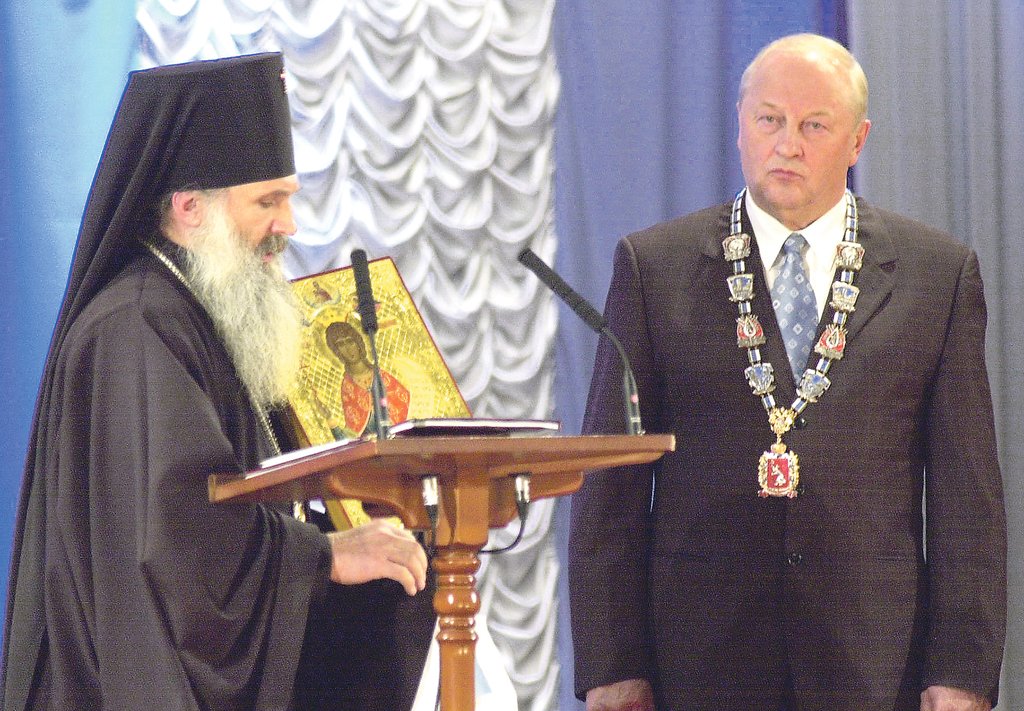 Эдуард Россель (справа, 2005 год). Фото: Алексей Кунилов.