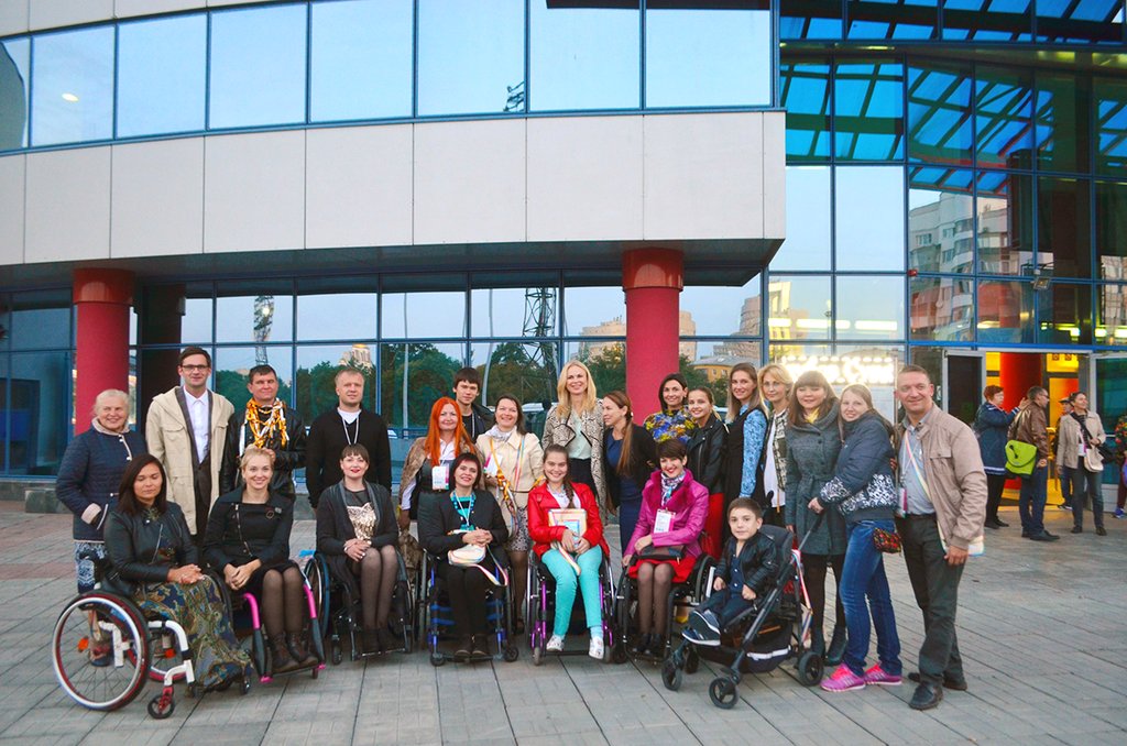 Для людей с инвалидностью в Свердловсой области регулярно организуются форумы, фестивали и конкурсы. Фото: Лариса Хайдаршина