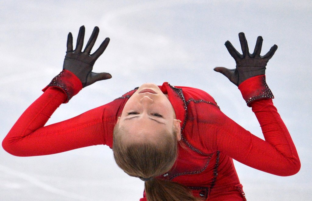 Юля стала не только самой молодой российской чемпионкой зимних Олимпиад, но и самой юной олимпийской чемпионкой  по фигурному катанию. Фото РИА Новости.