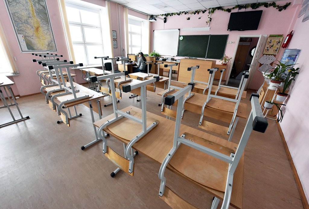 Классы в Екатеринбурге опустели из-за карантина по гриппу. Фото: Алексей Кунилов