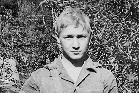 Евгений Зеленков ушёл на войну 18-летним. Автор фото неизвестен.