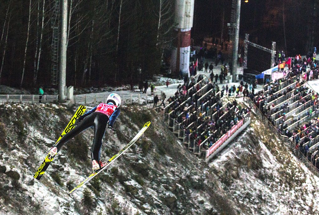 В выходные в Нижнем Тагиле прошли этапы Кубка мира по прыжкам на лыжах с трамплина. Фото: Владимир Мартьянов