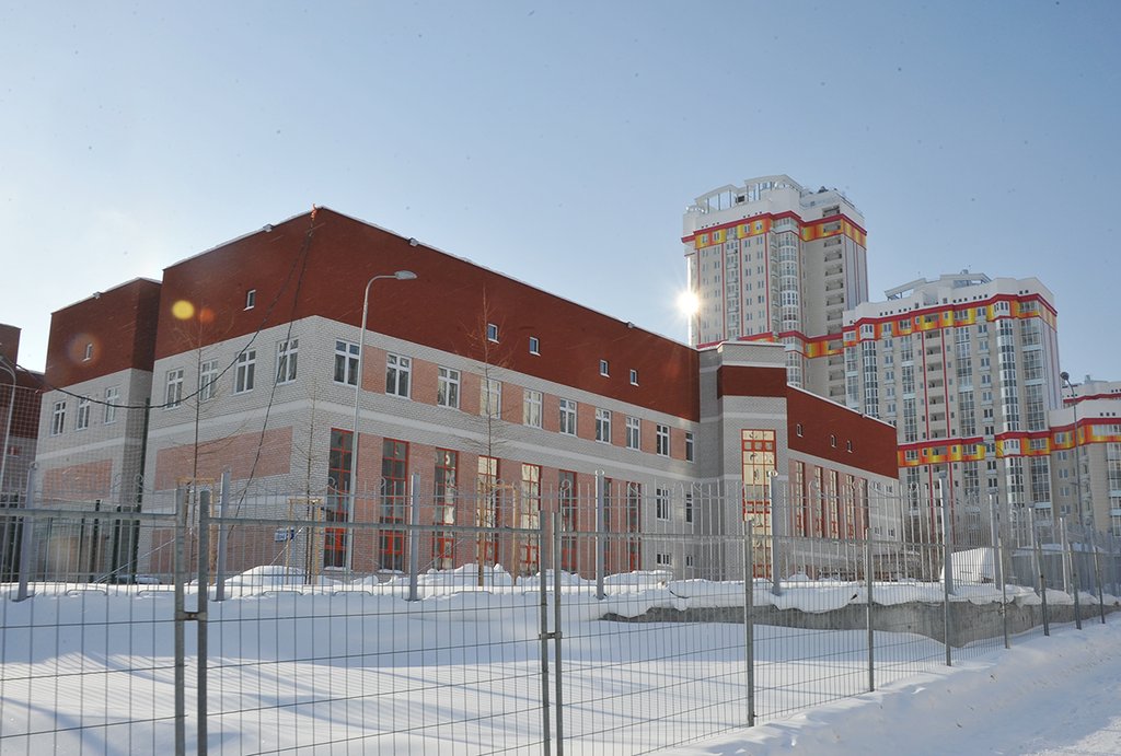 Новое здание гимназии No 39 в Чкаловском районе Екатеринбурга сейчас достраивается. Его должны запустить уже в этом году. Фото: Павел Ворожцов
