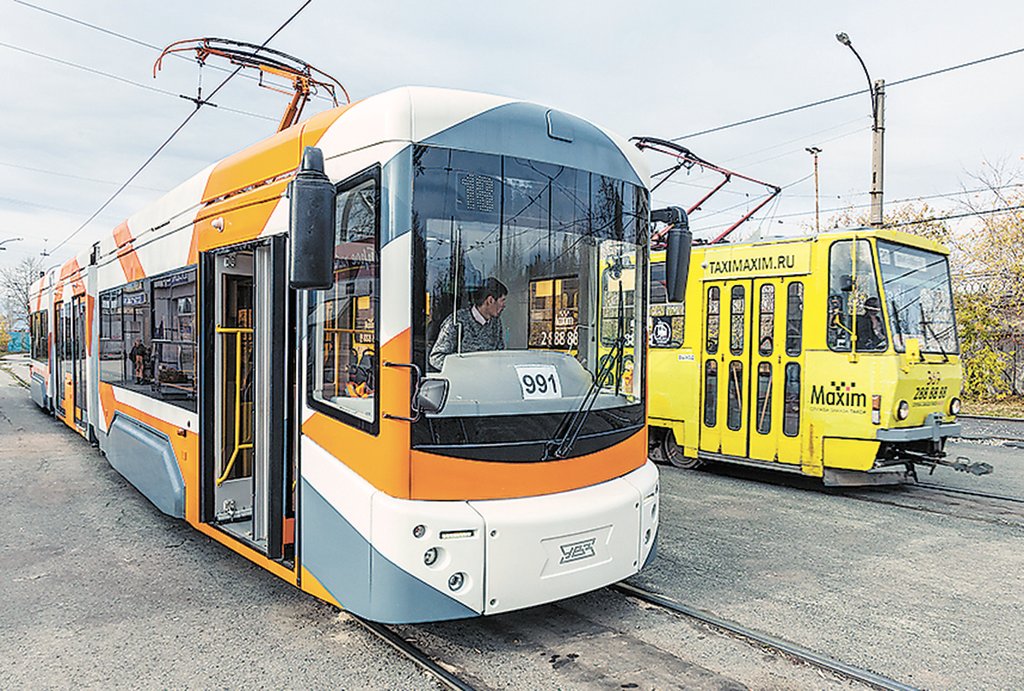 Два года назад в Екатеринбурге тестировали низкопольные трамваи. Вероятно, аналогичные будут ходить до Верхней Пышмы. Фото: Александр Исаков