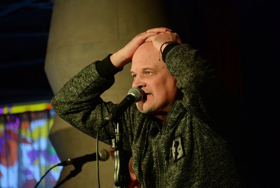 Евгений Серебряков: «Я писал музыку от традиционного рок-н-ролла, панк- и психоделического рока до хард-рока, но я никогда не писал в стилях хеви-метал или ню-метал». Фото: Павел Ворожцов