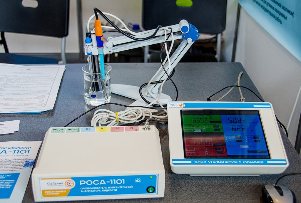Анализатор жидкости, разработанный уральскими инженерами, не имеет аналогов в России. Фото: Павел Ворожцов