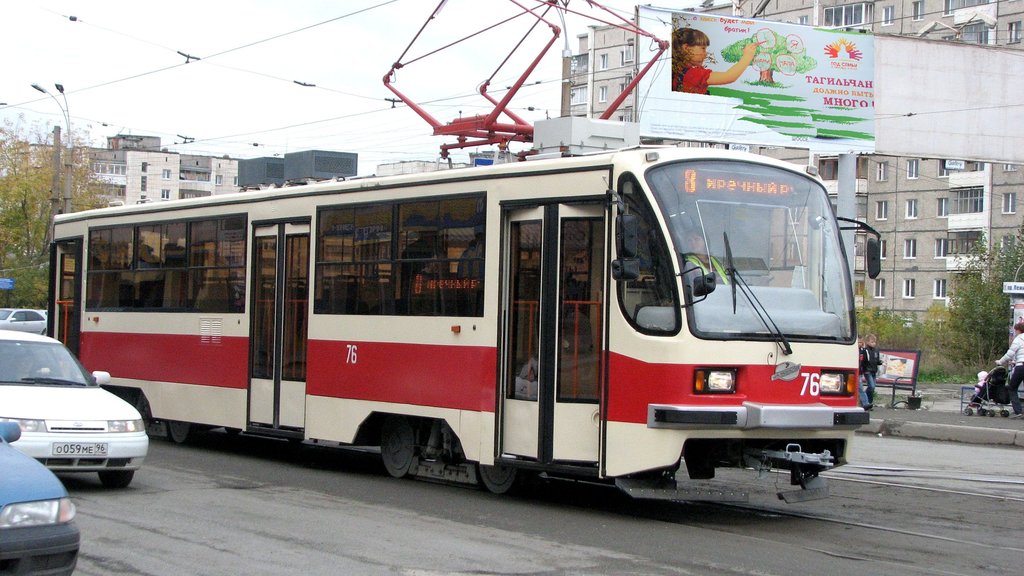 Городской трамвай снова становится популярным видом транспорта в Нижнем Тагиле. В октябре на линию выйдут ещё пять таких вагонов. Фото автора.