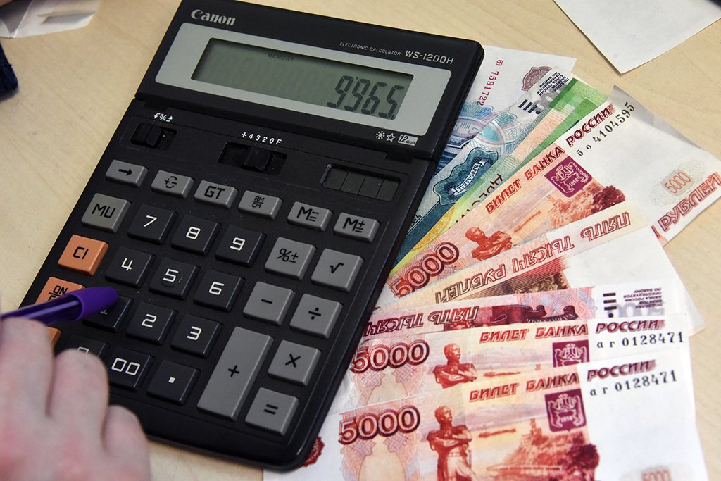 Ежегодно в бюджет поступает 6,5 миллиарда рублей налогов по упрощенной системе.  Фото: Алексей Кунилов