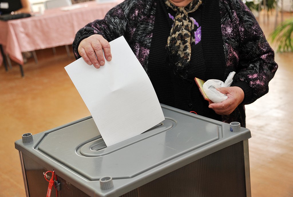 Чтобы проголосовать далеко от места прописки, открепительное удостоверение не понадобится. Фото: Алексей Кунилов