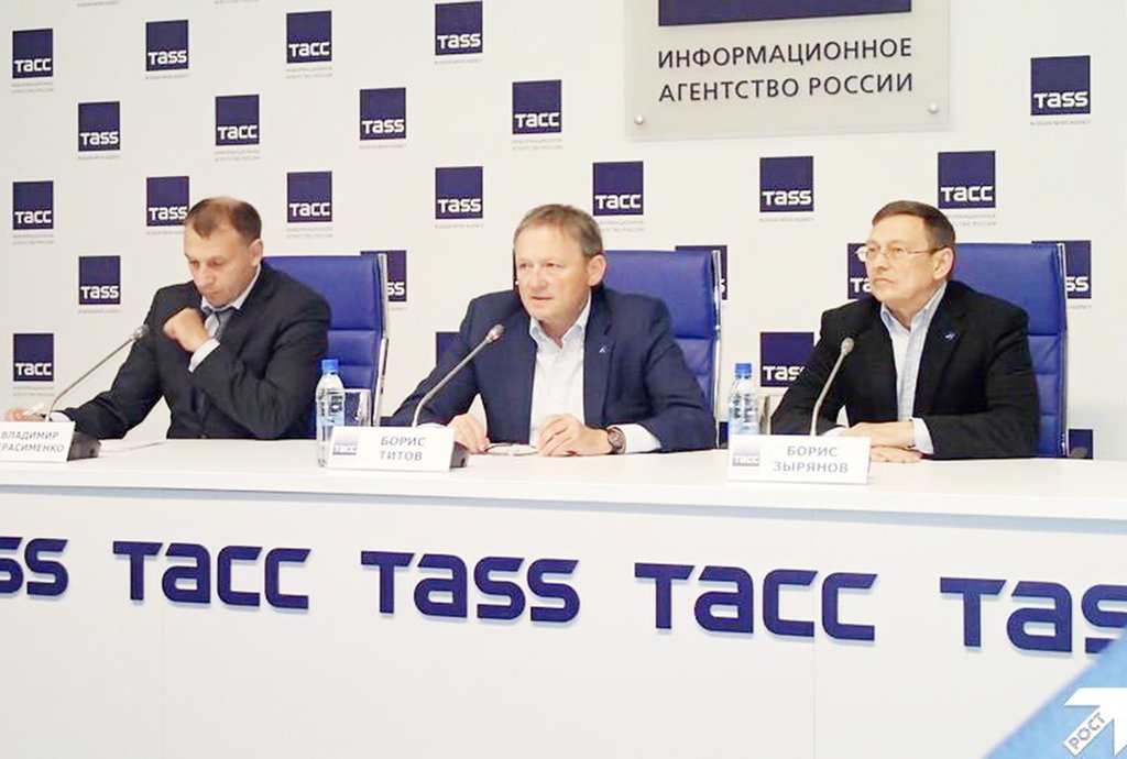 Впервые Борис Титов (в центре) был назначен уполномоченным по защите прав предпринимателей в июне 2012 года. Фото: официальный сайт СРО «Партии Роста».