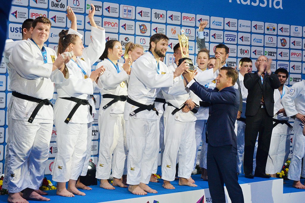 В Екатеринбурге завершился первый в истории чемпионат Европы по дзюдо среди смешанных команд. Фото: Павел Ворожцов