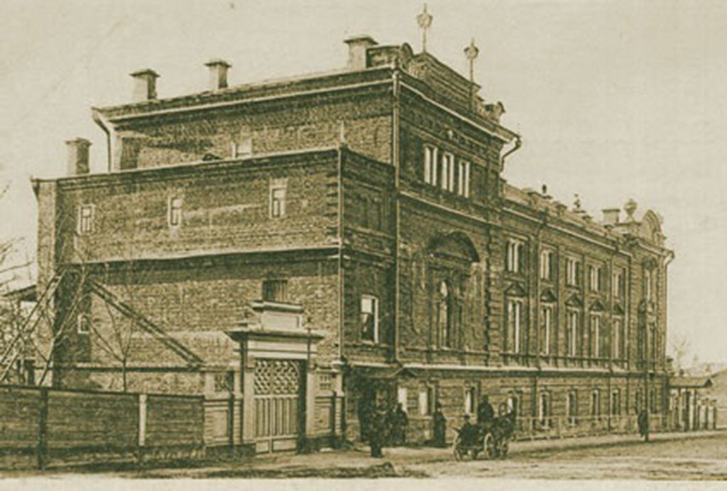 Концертный зал Маклецкого торжественно открылся 14 ноября 1900 года. В разное время в нём выступали Шостакович, Прокофьев, Ойстрах и Нейгауз. Фото: uralmuzuch.ru