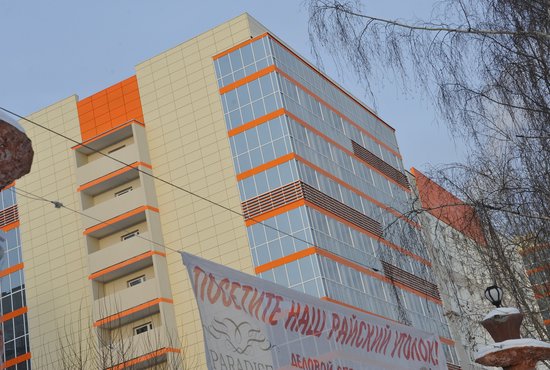 Здание общежития построили меньше чем за год. Фото Алексея Кунилова.