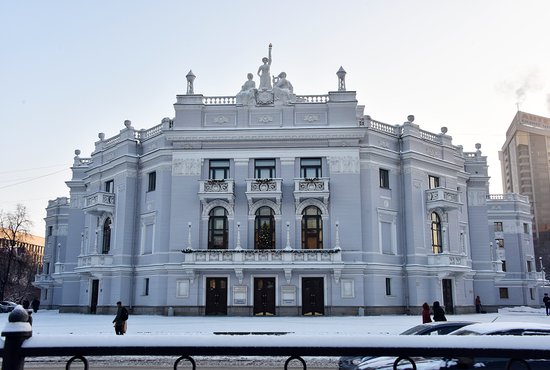 В 1982 году Владимир Букин курировал реконструкцию Свердловского театра оперы и балета. Фото: Алексей Кунилов