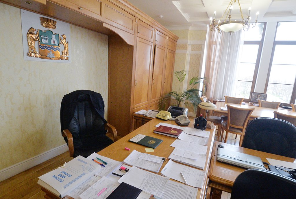 Сегодня кресло главы Екатеринбурга опустело. Евгений Ройзман покинул свой кабинет. Фото: Павел Ворожцов