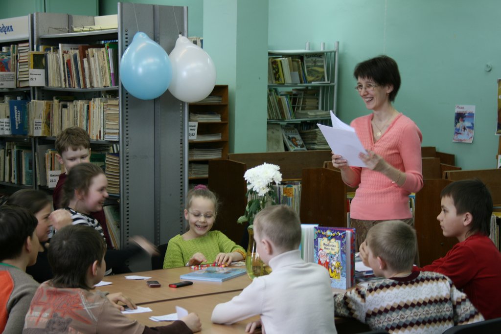 В Год литературы Ольга Колпакова опубликовала восемь новых книг для детей, в том числе впервые — для украинского читателя/ Фото: vk.com