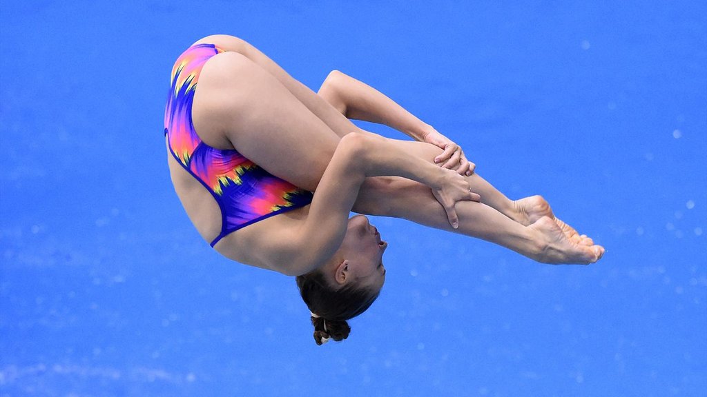 В прыжках с метрового трамплина 19-летняя Кристина Ильиных дала бой фавориту и уступила победительнице всего 0,75 балла. Фото: AFP