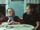 Кадр из документального фильма «А фронт был далеко» об Ираиде Пономарёвой и женщинах села Башкарки. Свердловское телевидение, 1985 год. Ираида — слева, Евдокия — справа.