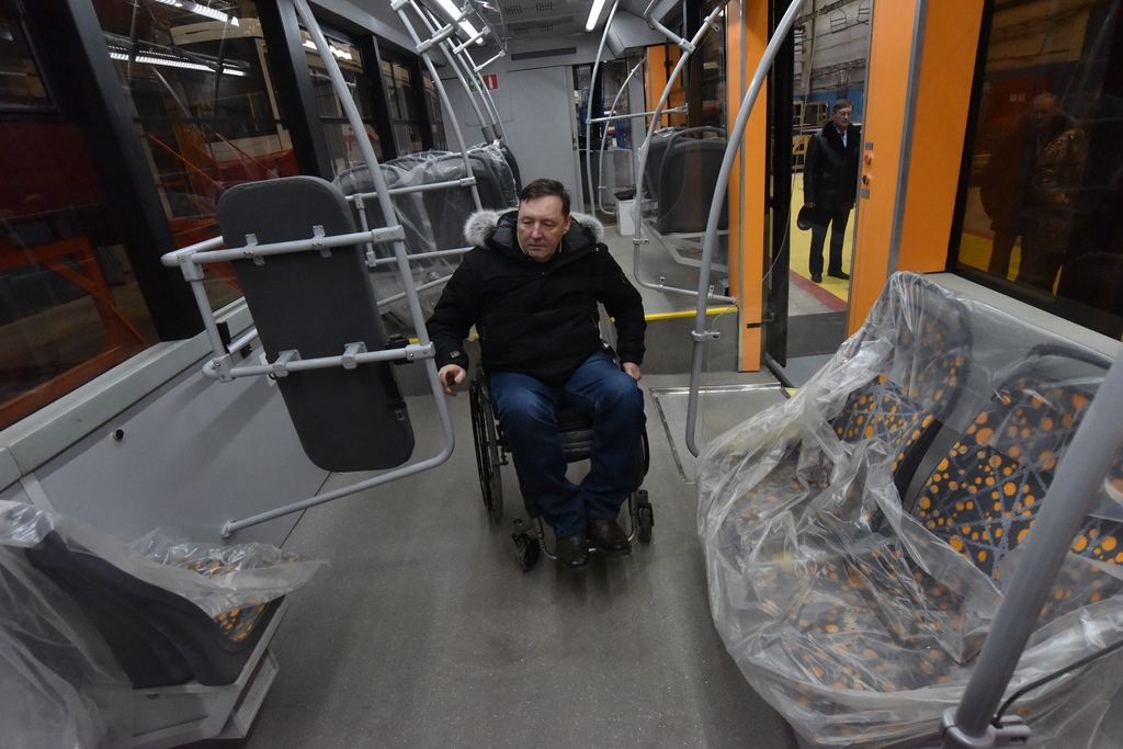 трамвай инвалиды