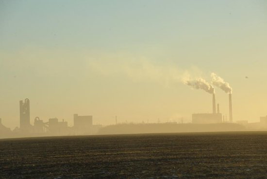 Уральские синоптики объявили предупреждение в связи со смогом. Фото: Алексей Кунилов