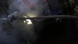Транспортное средство загорелось на Уралмаше.Фото:  пресс-служба ГУ МЧС по Свердловской области