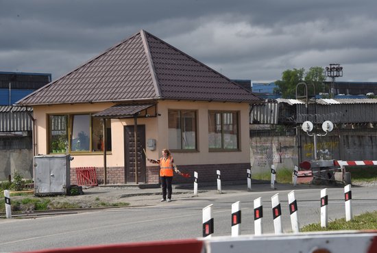 На железнодорожном переезде рядом с посёлком Марамзино будут идти ремонтные работы. Фото: Алексей Кунилов