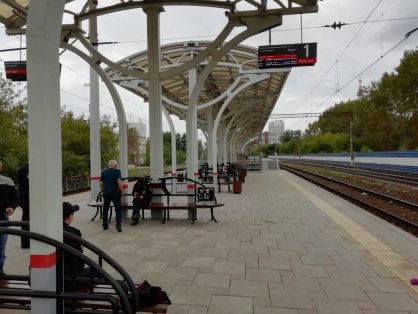 В Екатеринбурге пассажирский поезд насмерть сбил пенсионерку.