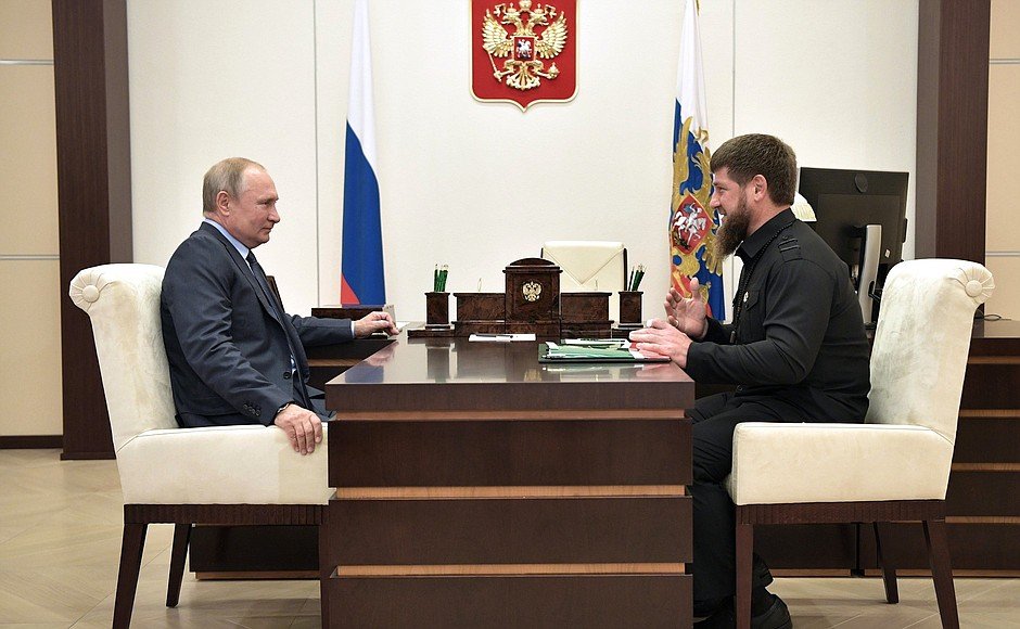 Глава Чечни информировал Президента РФ о социально-экономической ситуации в регионе.