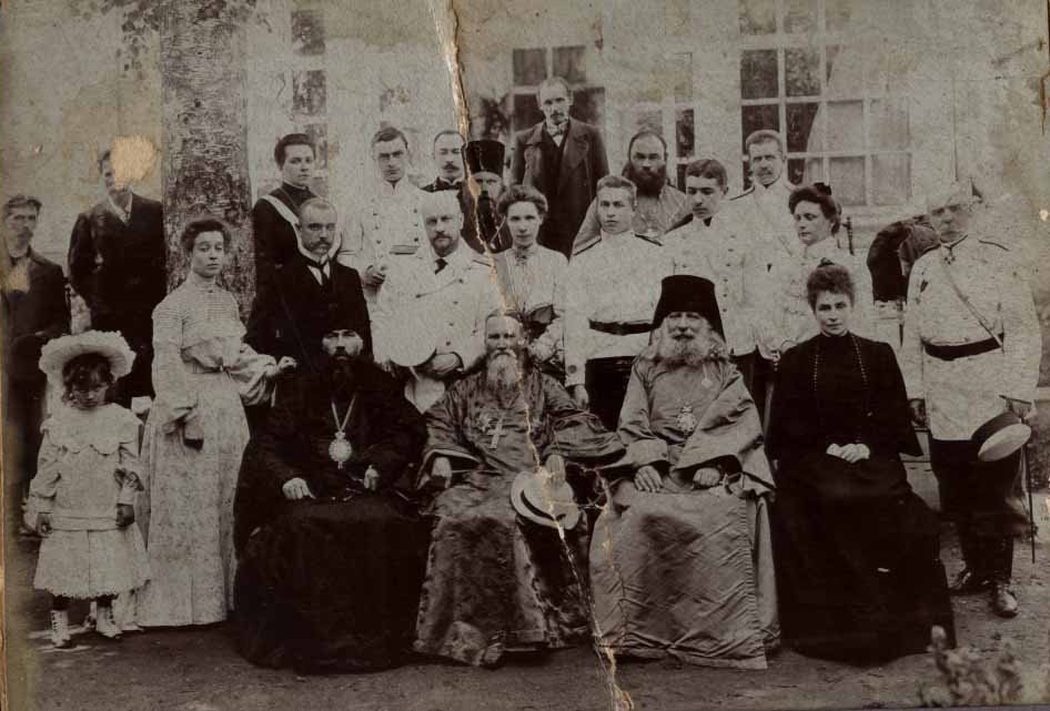 Архивные фото посещения праведным Иоанном Кронштадтским Екатеринбурга в 1904 году
