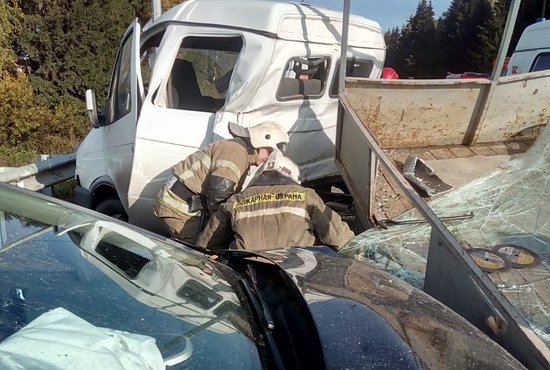 В массовом ДТП под Нижним Тагилом погиб пассажир «Газели». фото: ГУ МЧС по Свердловской области