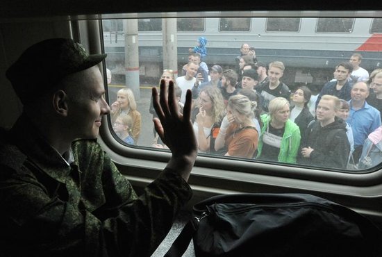 Военный комиссар Свердловской области рассказал, сколько свердловчан пополнят ряды вооружённых сил, и где они будут служить. Фото: Павел Ворожцов