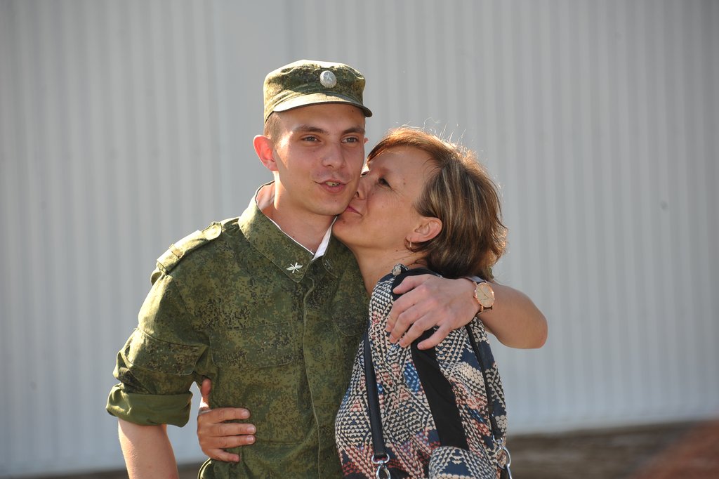солдат с матерью
