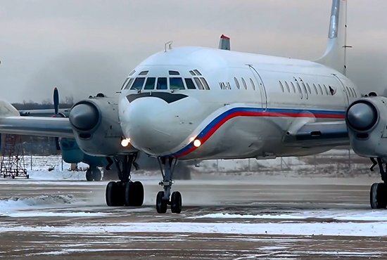 Самолёт уже приземлился на аэродроме совместного базирования Кольцово в Екатеринбурге. Фото: пресс-служба ЦВО