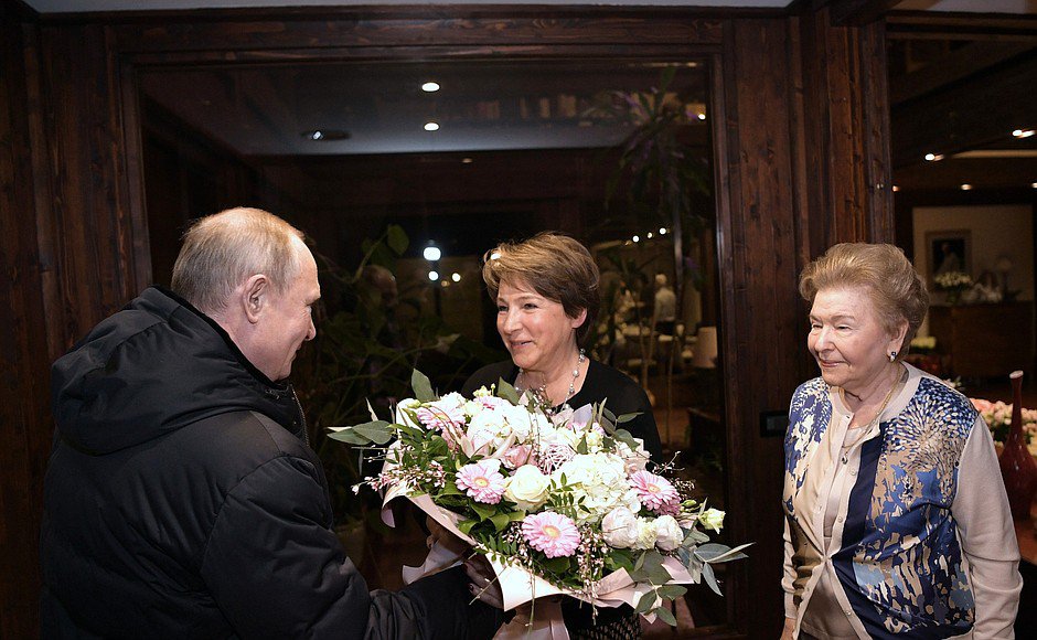 Владимир Путин поздравил Татьяну Юмашеву с юбилеем