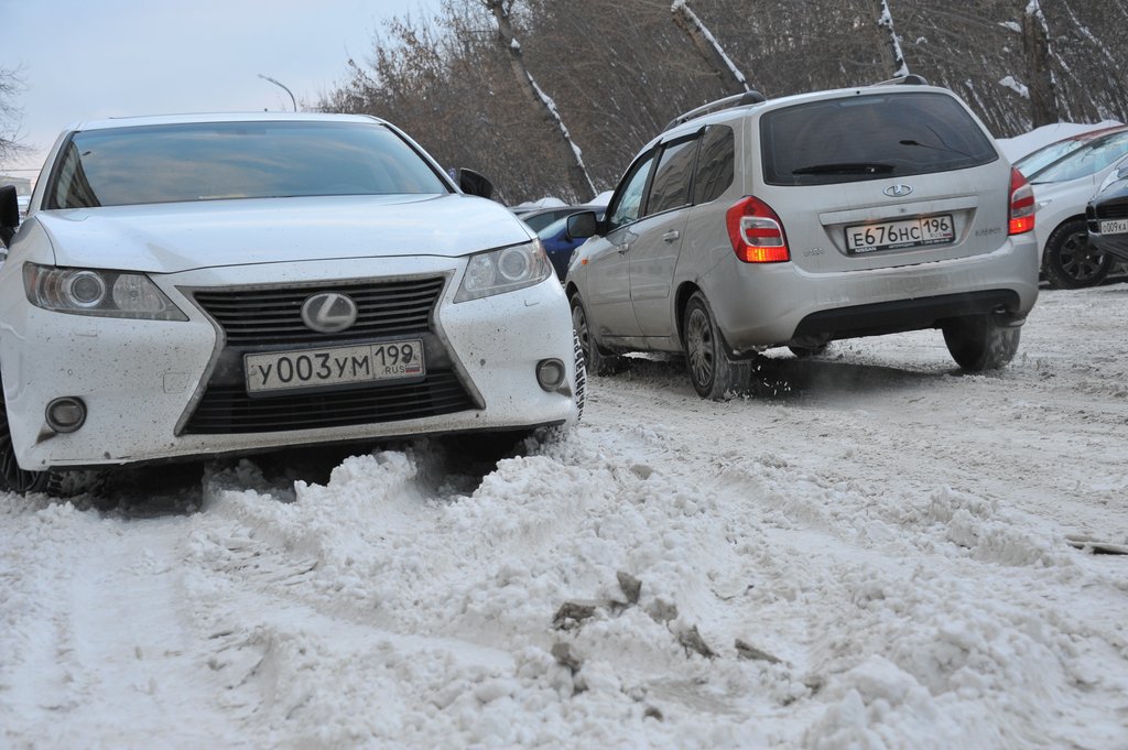 В России отзывают 82 641 автомобилей Toyota и Lexus. Фото: Павел Ворожцов
