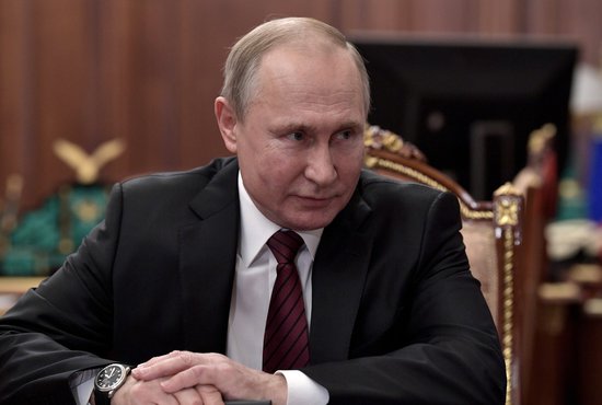 Владимир Путин подписал распоряжении о начале подготовки к голосованию по внесению поправок в Конституцию. Фото: пресс-служба Кремля