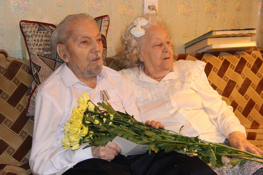 Николай и Муза Доброницкие с 2008 года входят в «Клуб золотых сердец» для семейных пар
