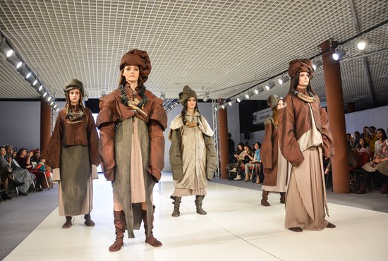 На показах в рамках Kyrgyzstan fashion day свои коллекции уральцам представили семь киргизских дизайнеров. Фото: Галина Соловьёва