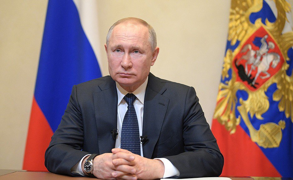 Президент России Владимир Путин обратился к населению в связи с распространением новой коронавирусной инфекции 25 марта.