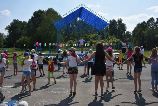 В Екатеринбурге стартует запись в детские лагеря. Фото: Алексей Кунилов