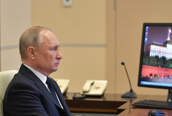 Владимир Путин выступил сегодня с обращением к россиянам перед началом совещания в формате видеоконференции с главами регионов. Фото: пресс-служба Кремля