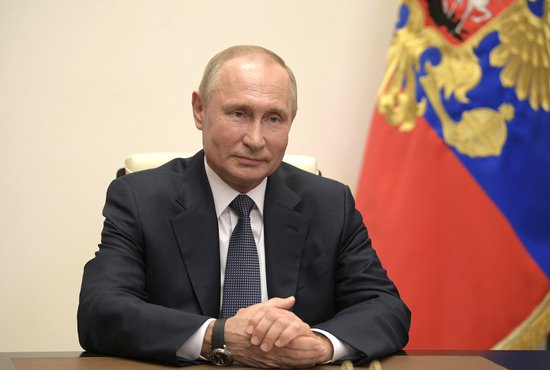 Владимир Путин также провёл телефонные разговоры с Президентами Франции и США, Федеральным канцлером Германии, Премьер-министром Израиля и Президентом Таджикистана. Фото: пресс-служба Кремля