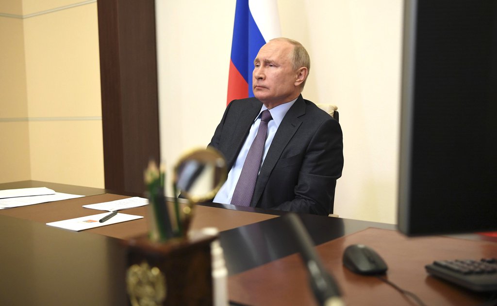 Президент России Владимир Путин провёл совещание по вопросам поддержки авиационной промышленности и авиаперевозок.