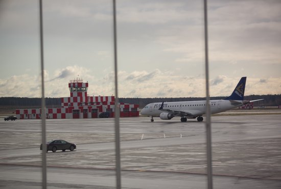 В Росавиации подготовили проект по трёхэтапному снятию ограничений на пассажирские авиаперевозки, введённые в связи с пандемией COVID-19. Фото: Владимир Мартьянов
