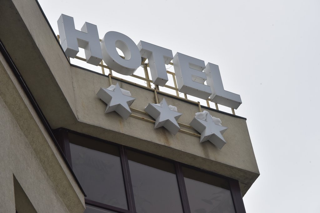 отель, три звезды